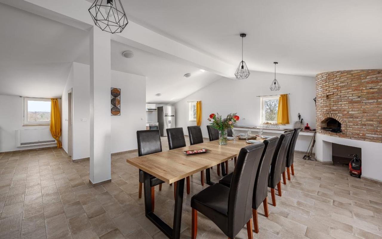 Apartments Valeria Divsici Екстер'єр фото